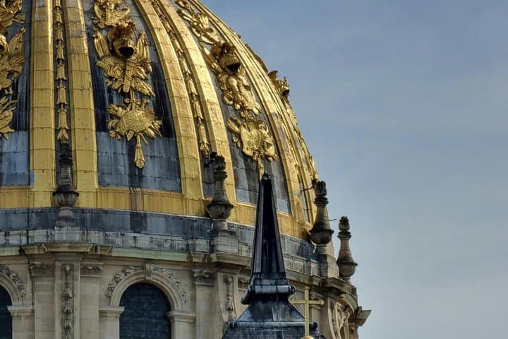 Inside Les Invalides: Napoleon and the Army Museum 8-Guests Max