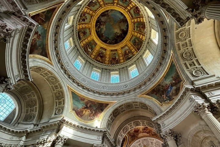 Inside Les Invalides: Napoleon and the Army Museum 8-Guests Max