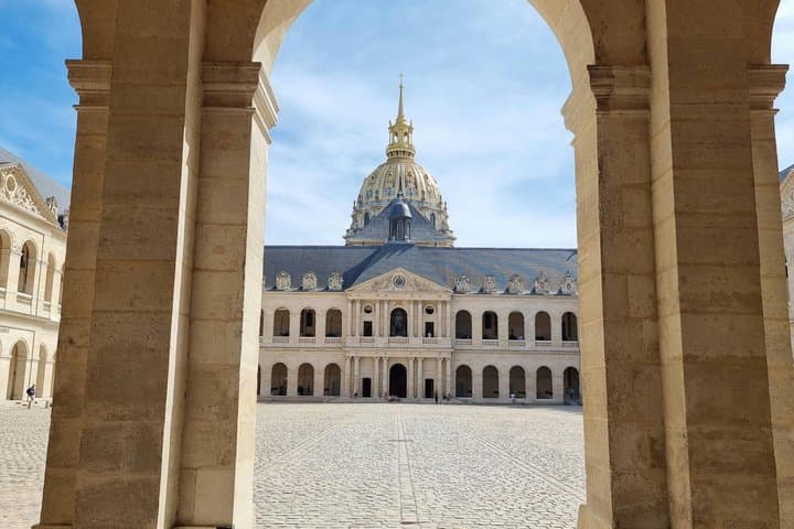 Inside Les Invalides: Napoleon and the Army Museum 8-Guests Max
