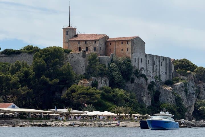 Cagnes : Cap d Antibes and Lerins Islands Boat Trip with snorkel