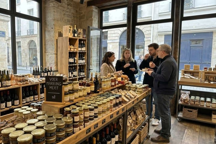 Paris Le Marais Food and Art and History Walking Tour 7 Tastings