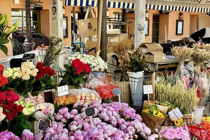Nice: Old Town Guided Walk Through History and Markets
