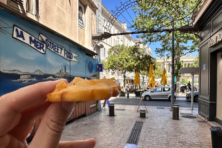 Marseille Street Food and Guided Sightseeing Walk