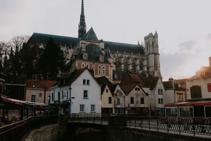 WW1 Somme Battlefields and Amiens Private Day Trip from Paris