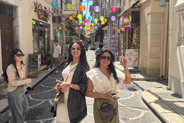 Private Tour from Nice to Saint Tropez, in Spanish or English