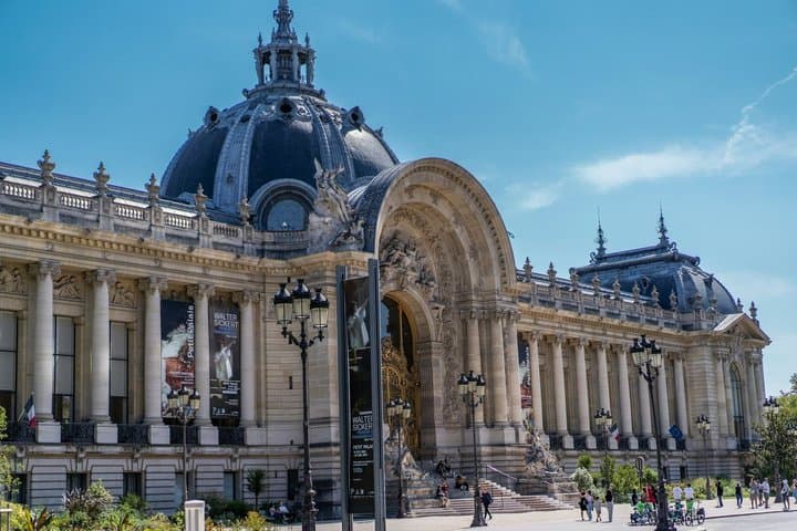 Aquarium Ticket and Digital City Tour in Paris