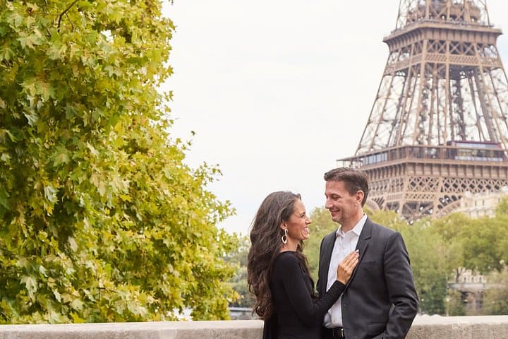 Paris Eiffel Tower Photo Shoots & Surprise Proposals