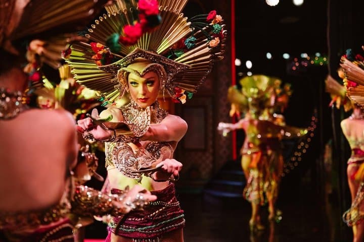 Moulin Rouge Show Diner and Wine