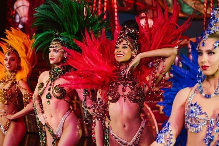 Moulin Rouge Show Diner and Wine