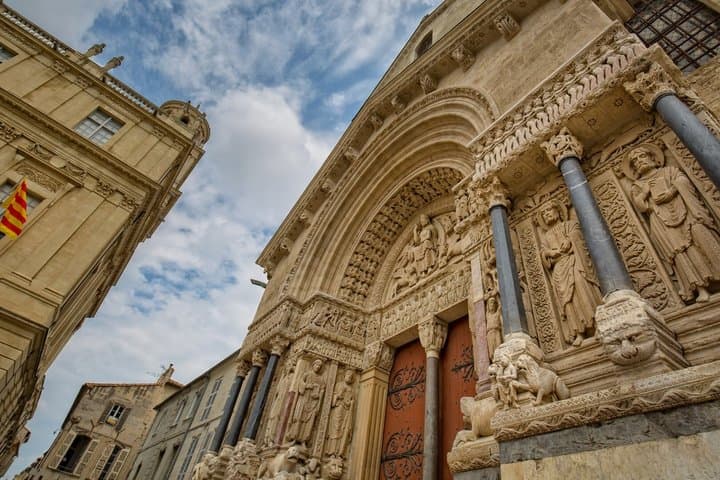 TOP Arles : Private guided tour with your mobile