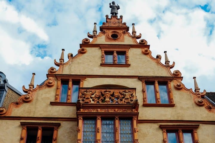 Statue of Liberty, Wine and War Self Guided Tour of Colmar
