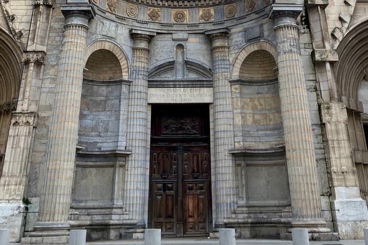 Layers of Lyon Romans Silk and Streets Self Guided Tour