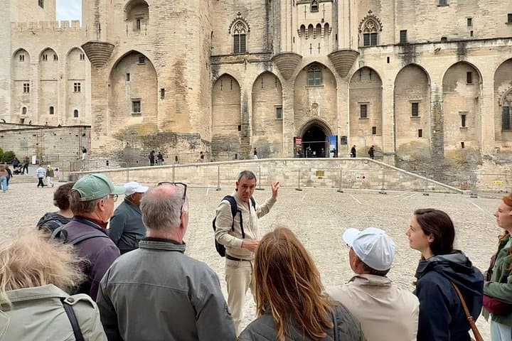 Avignon : walking tour of the must-see sights and secret gems
