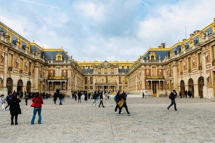 Versailles Palace and Gardens Small Group Tour