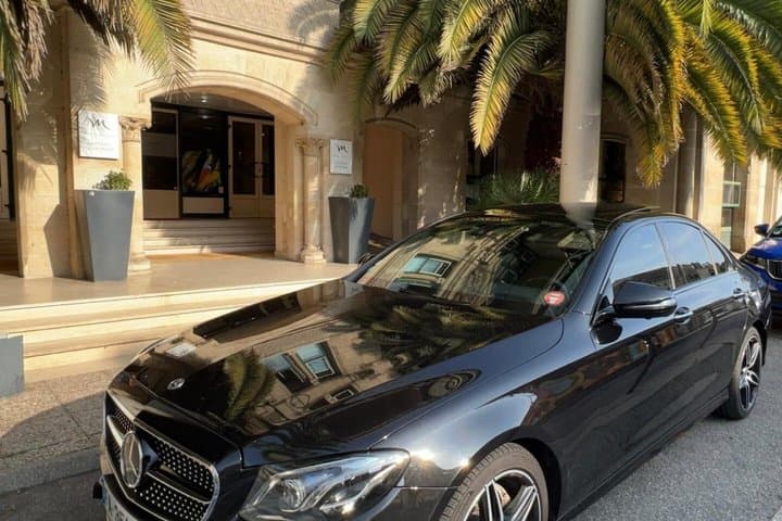 Nantes Airport Transfer to Private Luxury Transport