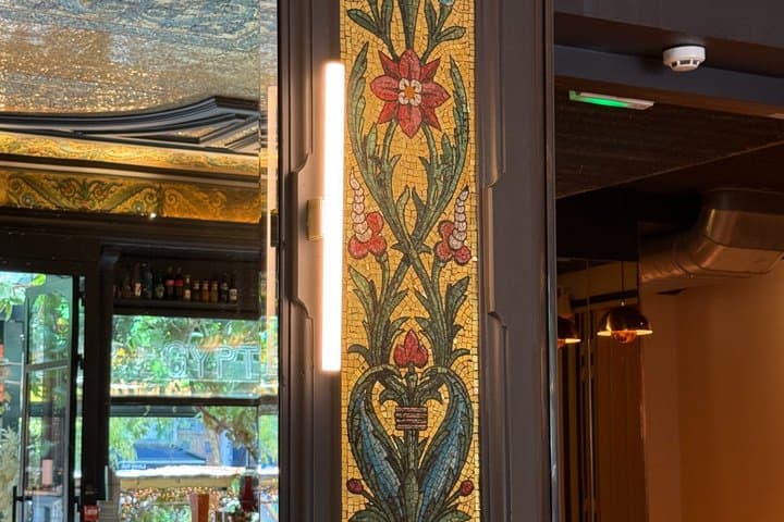 Secret World of Parisian Courtesans Walking Tour