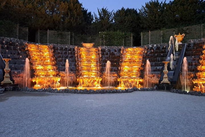Versailles Night Fountains Show with Transport from Paris