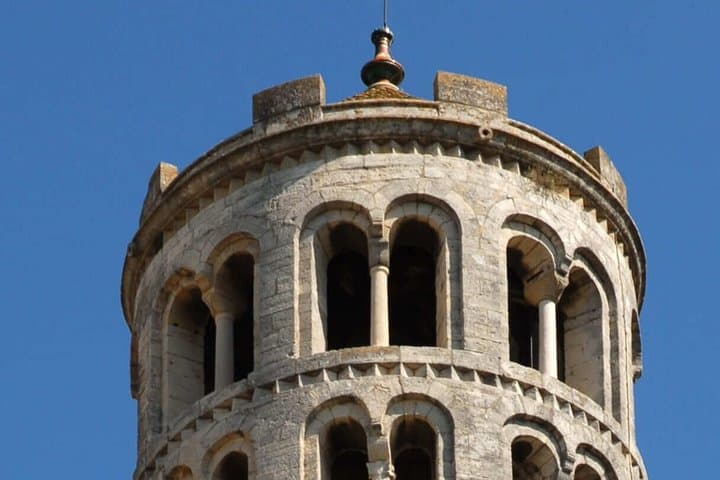 Hello Uzes: Private 2-Hour Intro City Walk with Local Guide