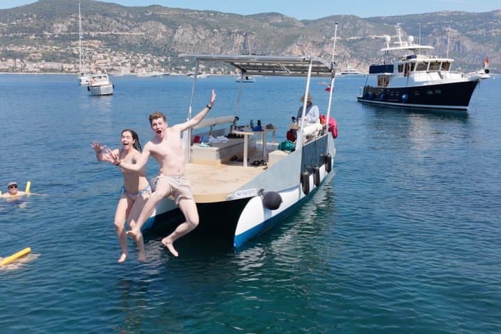 Exclusive Tour on a Solar Boat with Professional Captain