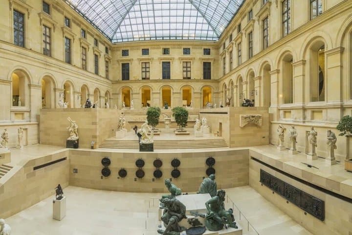 Louvre Museum Guided Tour Semi-Private or Private Options