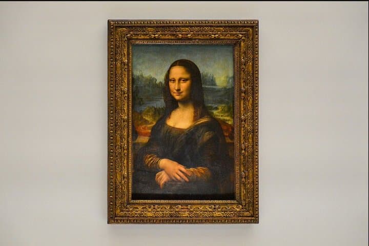 Louvre Museum Guided Tour Semi-Private or Private Options