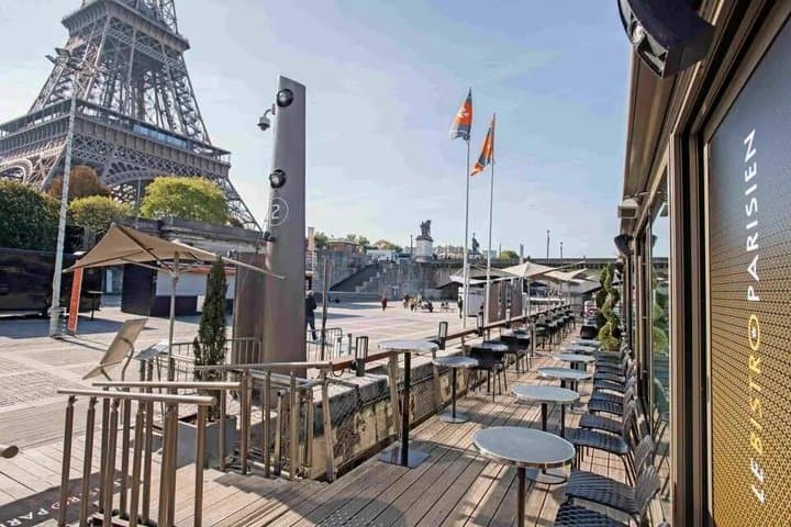 Eiffel Tower View Dining at Le Bistro Parisien Paris Seine