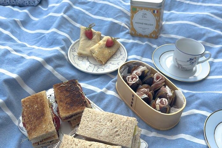 French tea time with tea sommelier