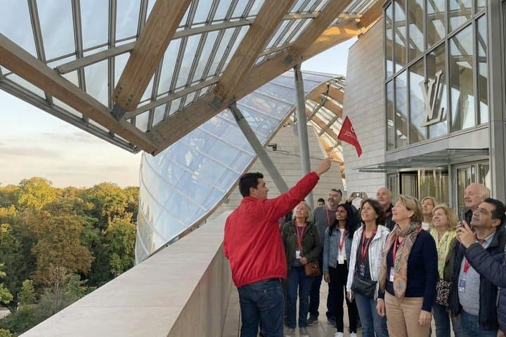 Louis Vuitton Foundation Exterior Walking Tour and Premium Entry
