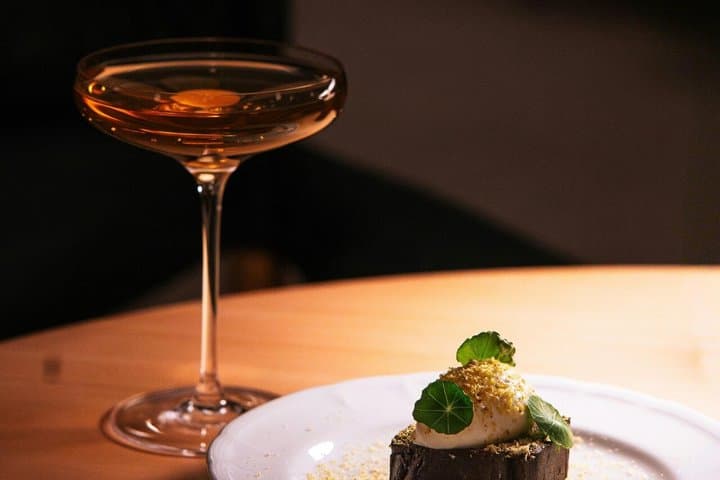 Cocktail & food pairings on a secret rooftop