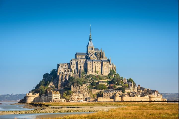 From Bayeux: Private Full-Day Trip to Mont-Saint-Michel