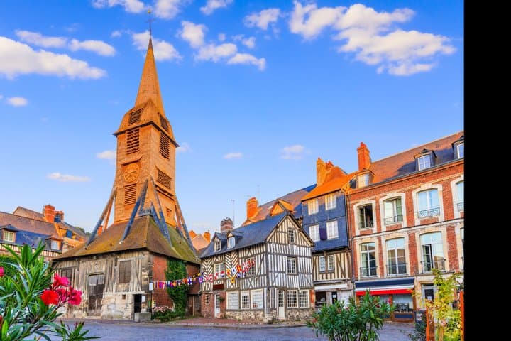 Deauville: Étretat & Honfleur Private Tour with Cider Tasting