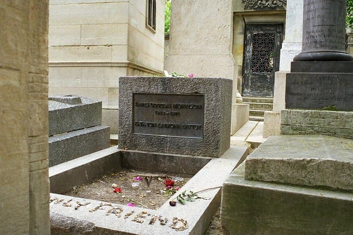 Walking Pere Lachaise Cemetery Paris Tour
