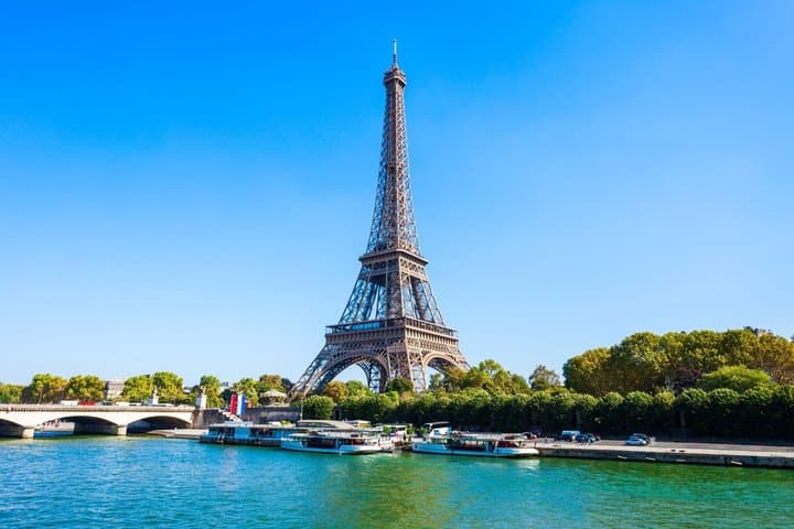 Paris Eiffel Tower Guided Tour 2. Floor & 24-Hour Hop-On Bus