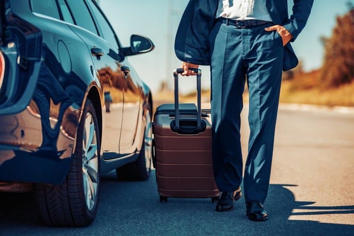 Private Transfer from Paris to Paris Charles de Gaulle Airport