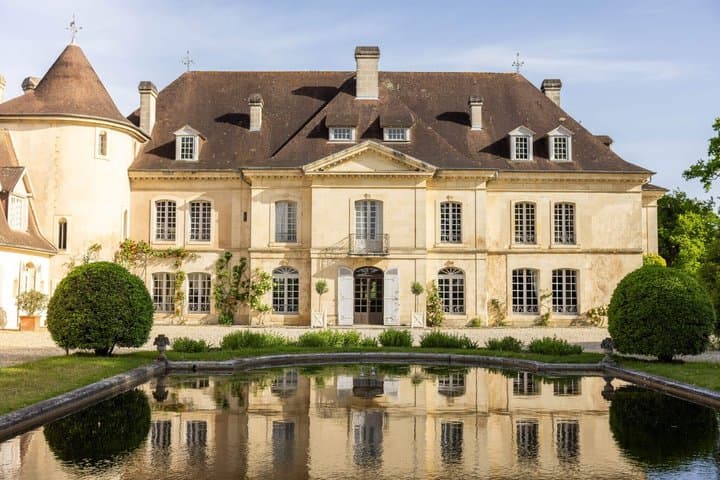 Bordeaux Full Day Wine Tour - 3 Wineries & Gourmet Picnic Lunch