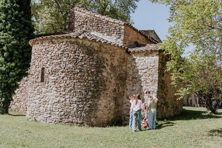 Provence, Walk The Footprint of Time Track Game, Wine