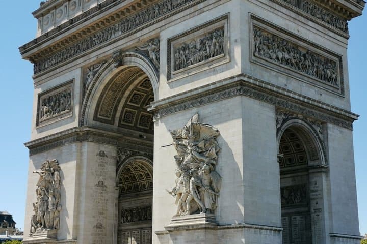 Paris: 30+ Sights, Opéra Garnier, Perfume Making & Special Gift