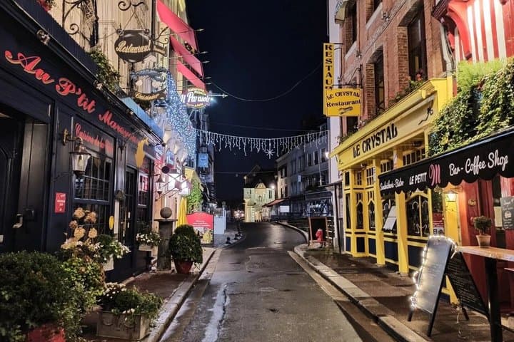 From Le Havre port: Round Trip Transfer to Honfleur