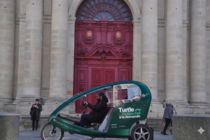 Paris on your Terms: Private Pedicab with Driver Half or Full Day