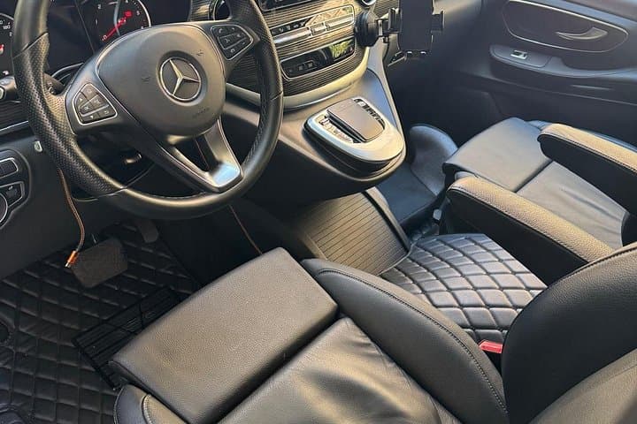 Private transfer French Riviera Italy and Alps and Geneva VIP 6 pers