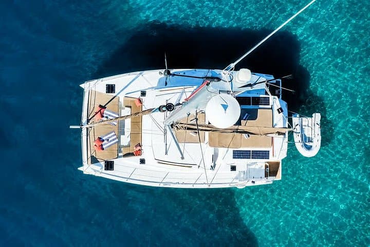 Marseille catamaran in Friuli swimming and snacks