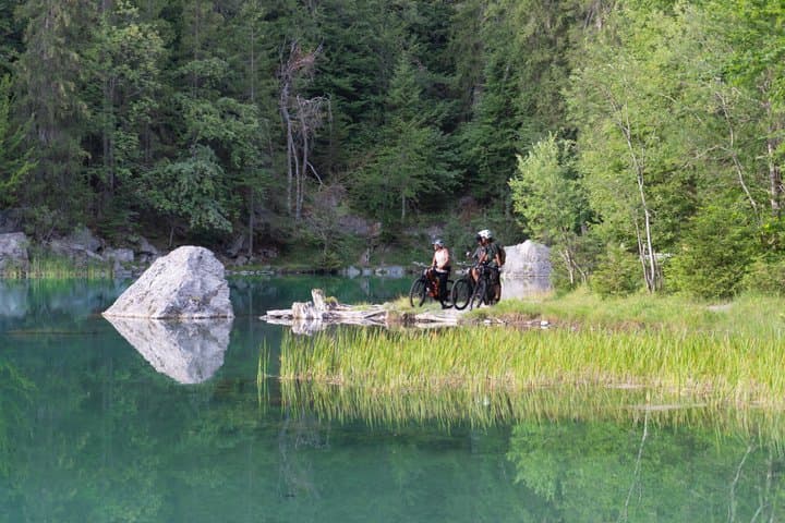 Chamonix — Mountain lake & panoramas