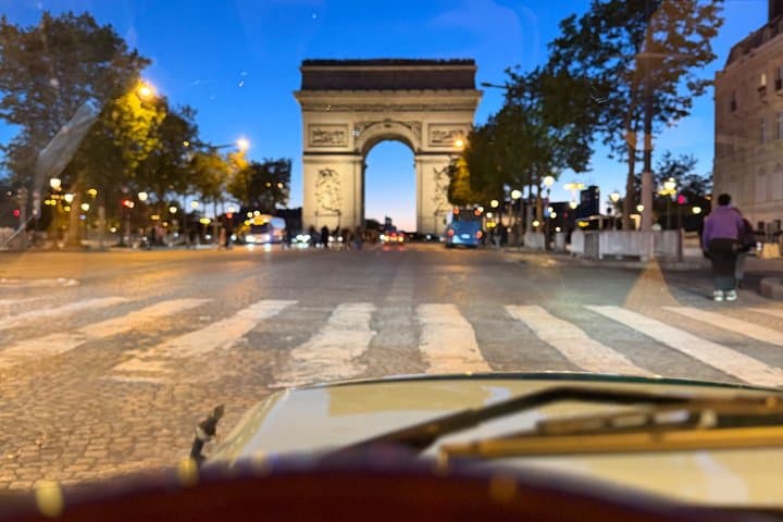 Paris Tuk Tuk/Golf Cart Night Tour Eiffel Lights Private Tour