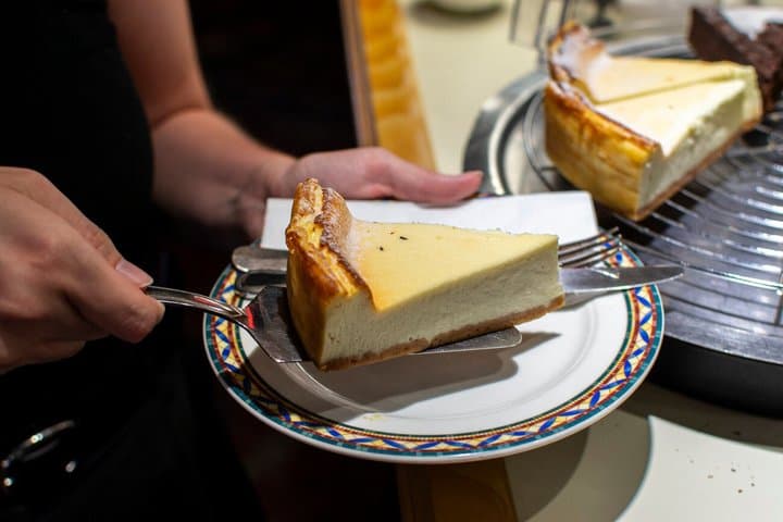 Food Tour, guided walking tour with tastings in Strasbourg