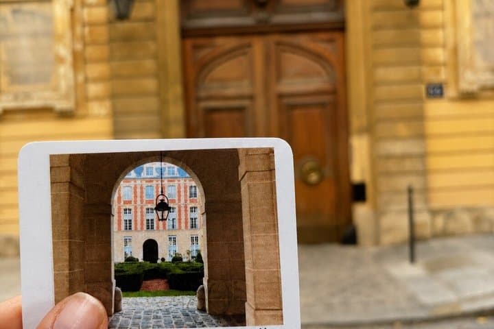 Marais Treasure Hunt & Discovery — Self-guided Paris Game