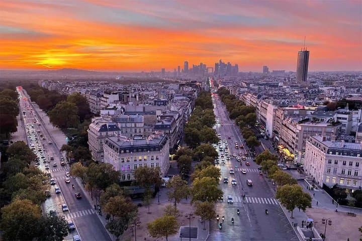 Arc de Triomphe and Rooftop Access
