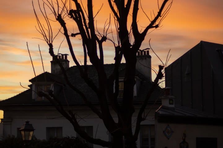 Night Photography Tour in Montmartre