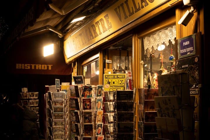 Night Photography Tour in Montmartre