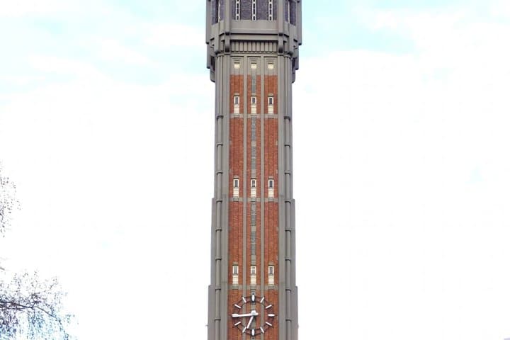 Lille Self Guided Walking Tour Landmarks with Audio and Quiz