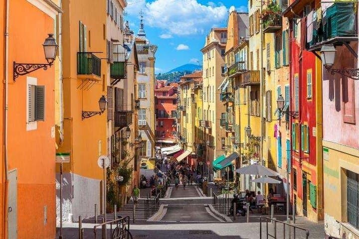 LICENSED GUIDE- Private Tour Nice Old Town Market and Castel Hill